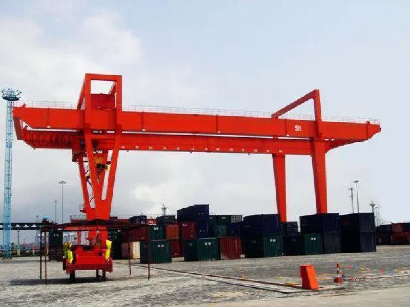 通用門(mén)式起重機(jī)